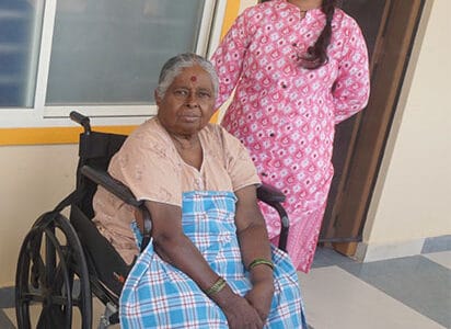 Old-Age-Home-for-NRI-Parent -Health-care-service