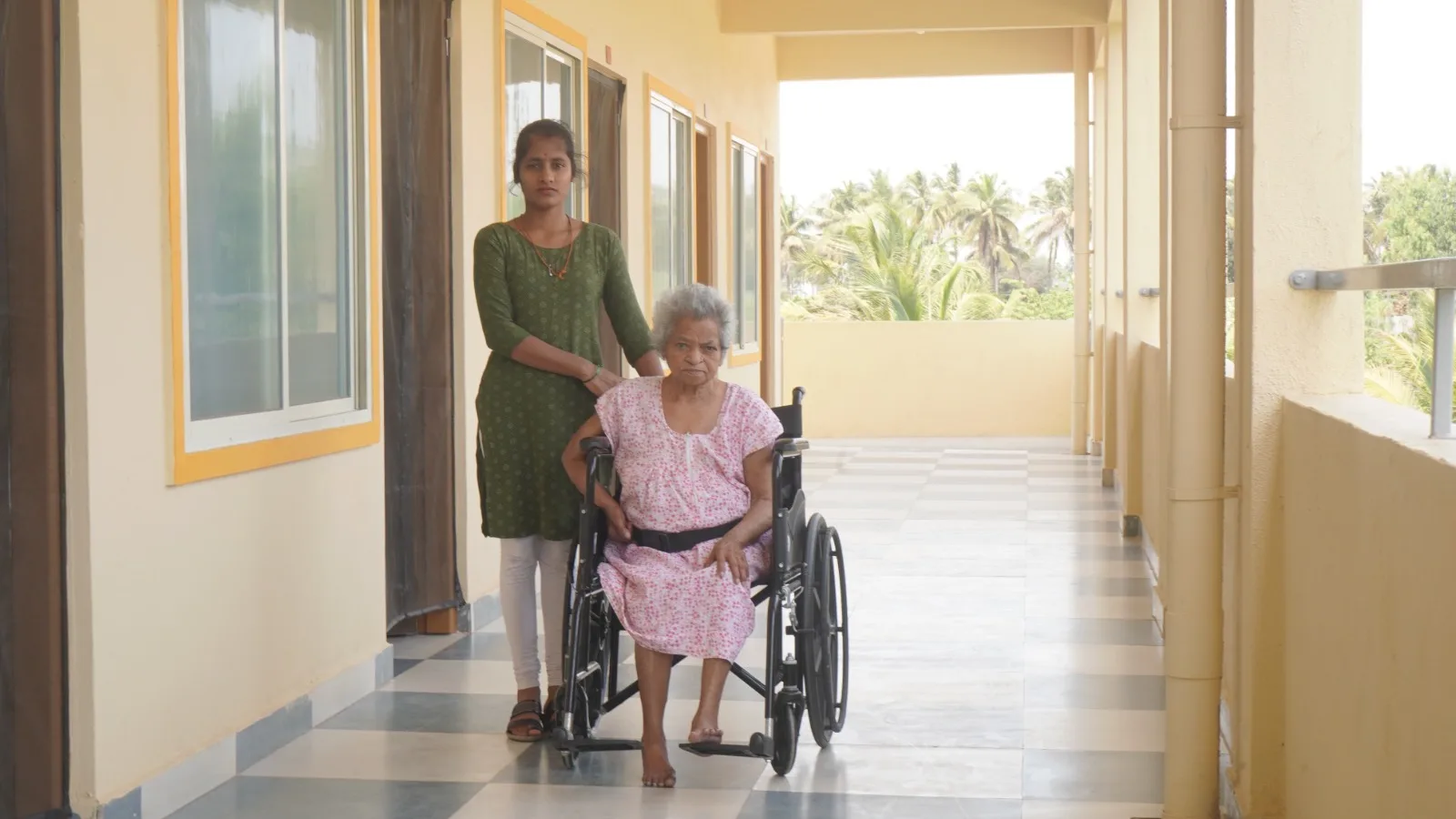 Tips for Senior Living Home Hassle-Free Move into Whitefield